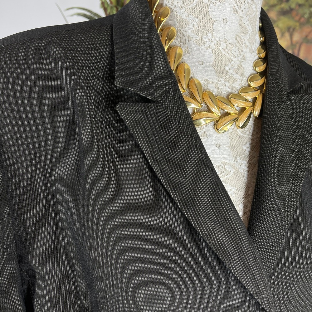 Le Suit Blazer Women 18 Black Polyester Rayon Pinstripe Four Button Front - Picture 3 of 8